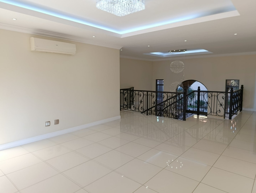 5 Bedroom Property for Sale in Kiepersol Free State